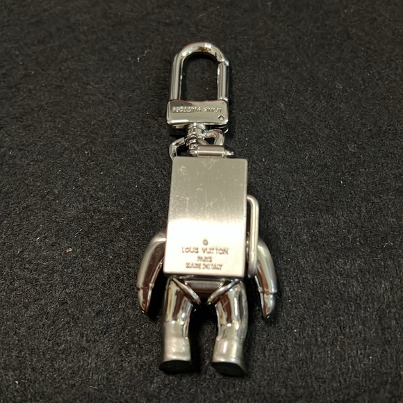 Authentic Preloved LOUIS VUITTON SpaceMan KeychainCharm Silver Logo Engraved - Picture 2 of 4
